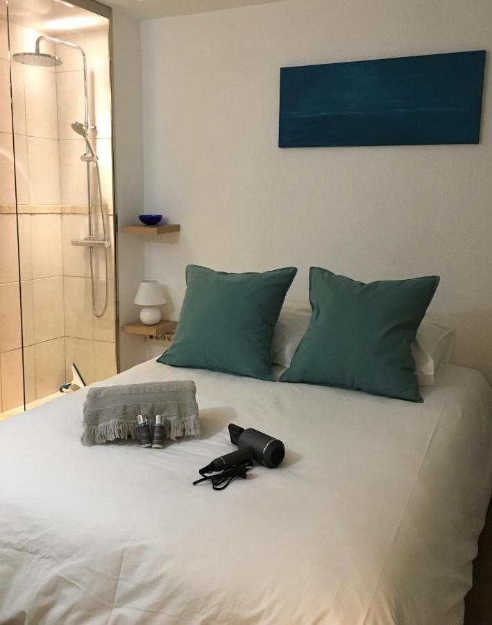 Petit Port Apartment Коголен Екстериор снимка